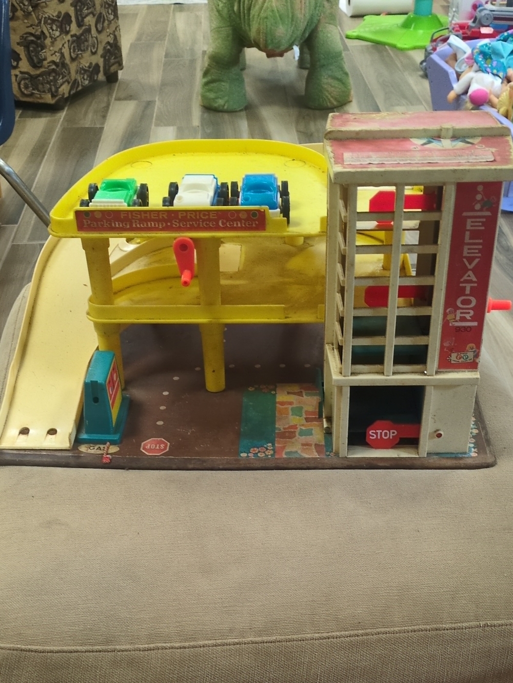 Fisher-Price Yellow Parking Ramp Service Center Toy